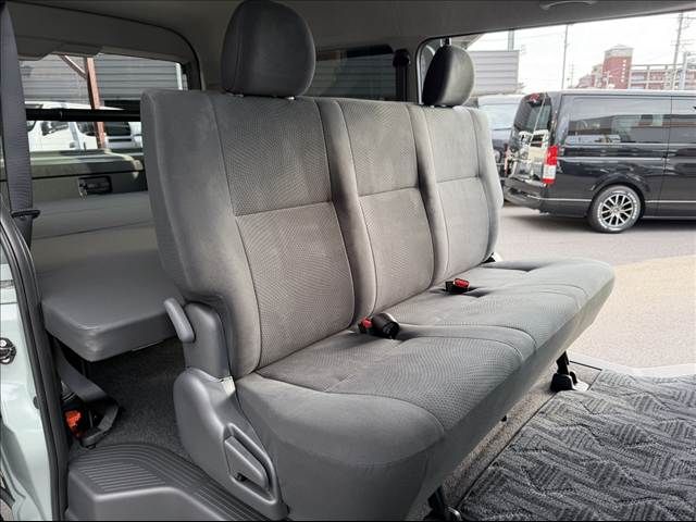 TOYOTA HIACE VAN 2WD 2026 Image 31