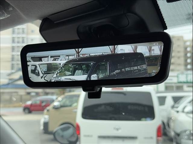 TOYOTA HIACE VAN 2WD 2026 Image 31