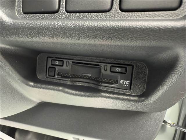 TOYOTA HIACE VAN 2WD 2026 Image 31