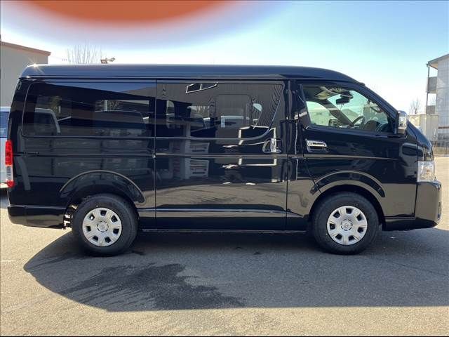 TOYOTA HIACE VAN 2WD 2026 Image 31