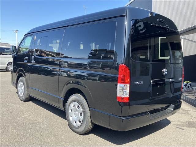 TOYOTA HIACE VAN 2WD 2026 Image 31