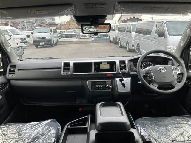 TOYOTA HIACE VAN 2WD 2026 Image 31