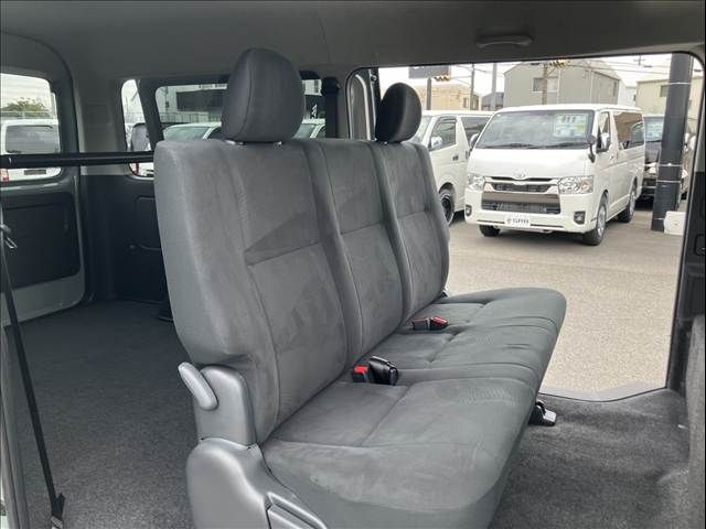 TOYOTA HIACE VAN 2WD 2026 Image 31