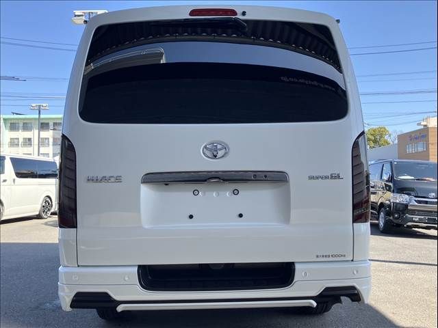 TOYOTA HIACE VAN 4WD 2022 Image 31