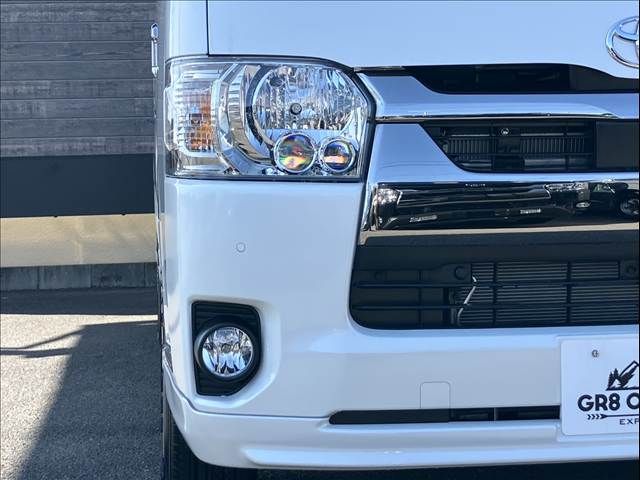 TOYOTA HIACE VAN 4WD 2022 Image 31