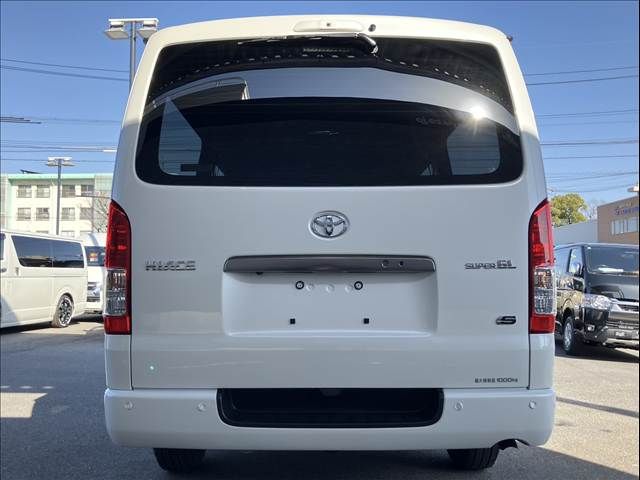 TOYOTA HIACE VAN 4WD 2026 Image 31