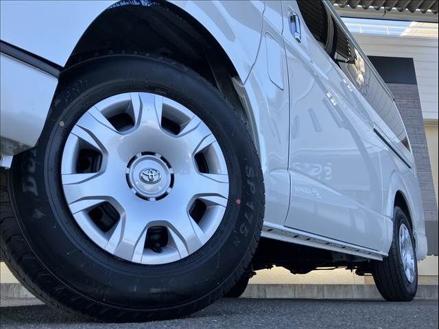 TOYOTA HIACE VAN 4WD 2026 Image 31