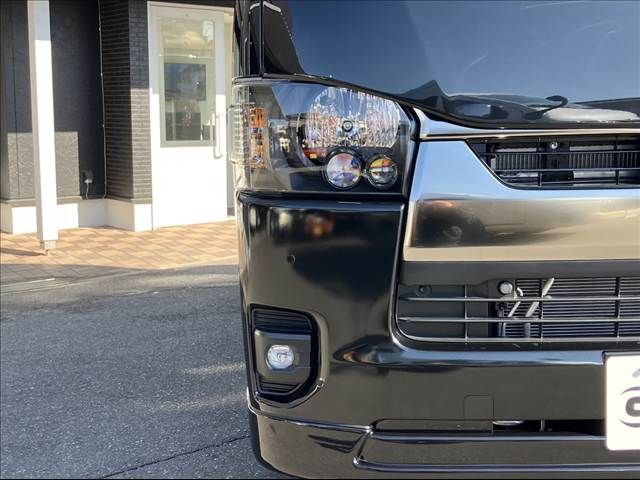 TOYOTA HIACE VAN 2WD 2025 Image 31