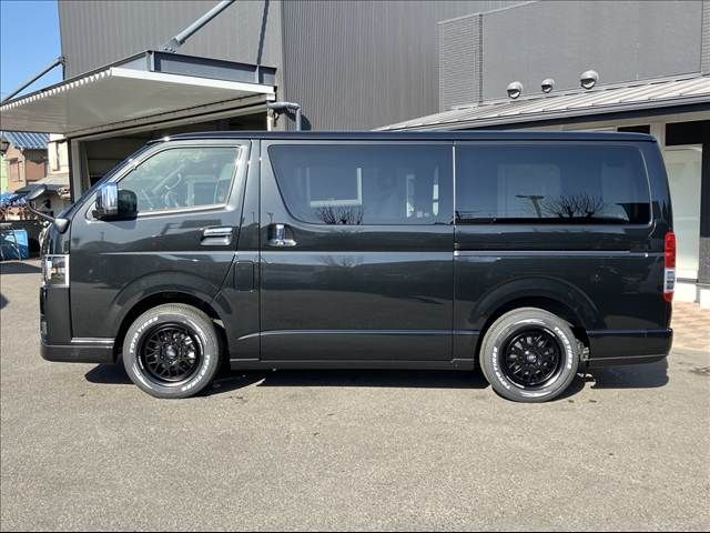 TOYOTA HIACE VAN 2WD 2025 Image 31