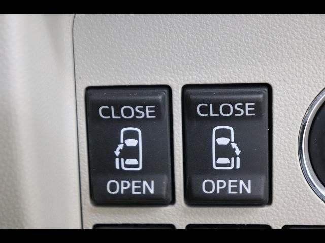 DAIHATSU TANTO 2014 Image 31