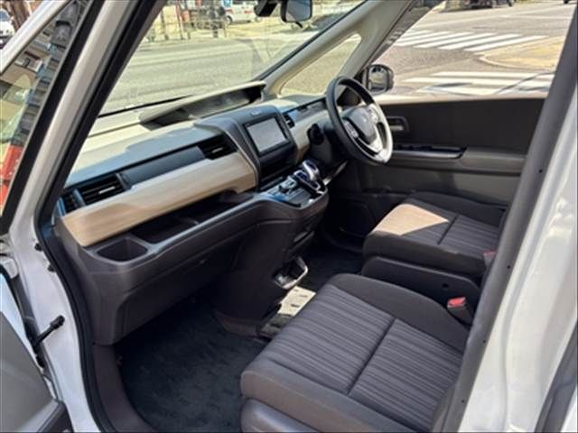 HONDA FREED HYBRID 2019 Image 31