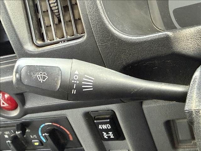 MITSUBISHI MINICAB TRUCK 4WD 2012 Image 31