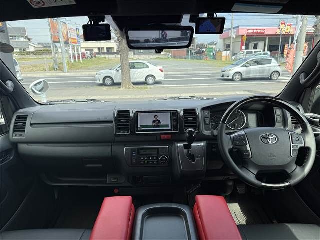 TOYOTA HIACE VAN 4WD 2023 Image 31