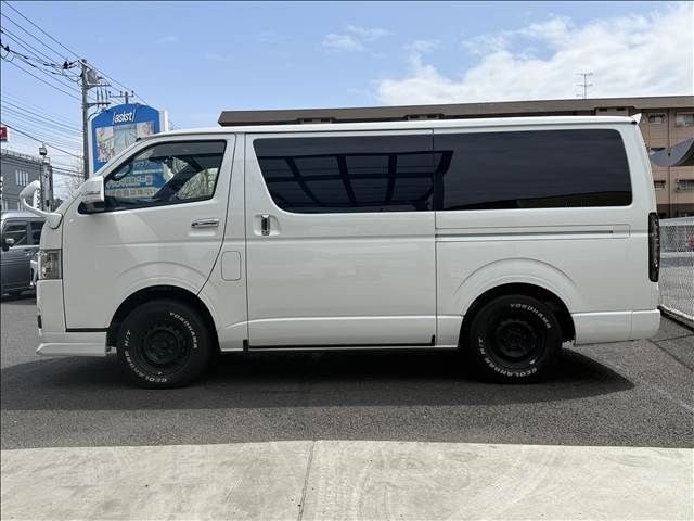TOYOTA HIACE VAN 4WD 2023 Image 31