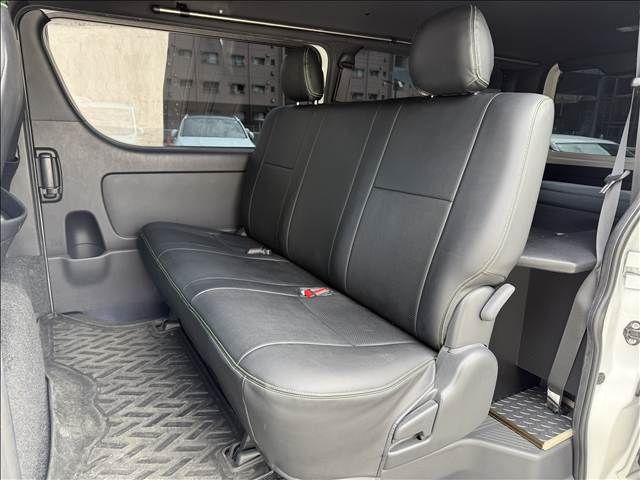 TOYOTA HIACE VAN 4WD 2023 Image 31