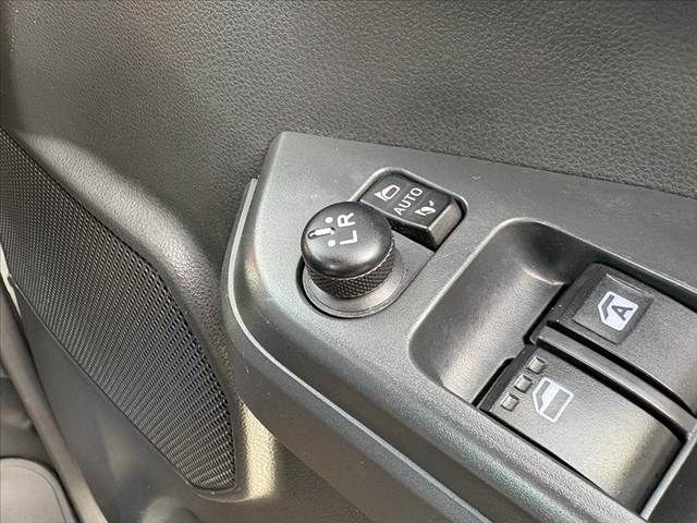 DAIHATSU WAKE 2018 Image 31