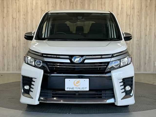 TOYOTA VOXY 2017 Image 31