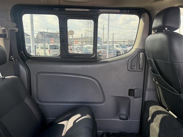 NISSAN NV350 CARAVAN 2015 Image 31