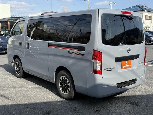 NISSAN NV350 CARAVAN 4WD 2022 Image 31