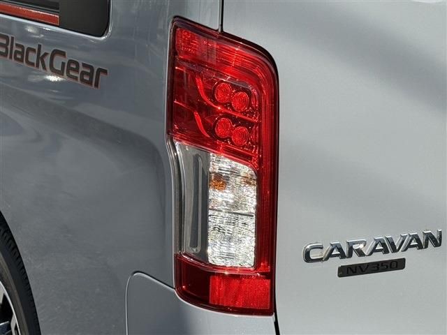 NISSAN NV350 CARAVAN 4WD 2022 Image 31