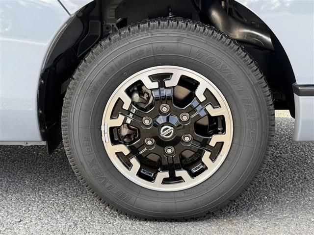 NISSAN NV350 CARAVAN 4WD 2022 Image 31