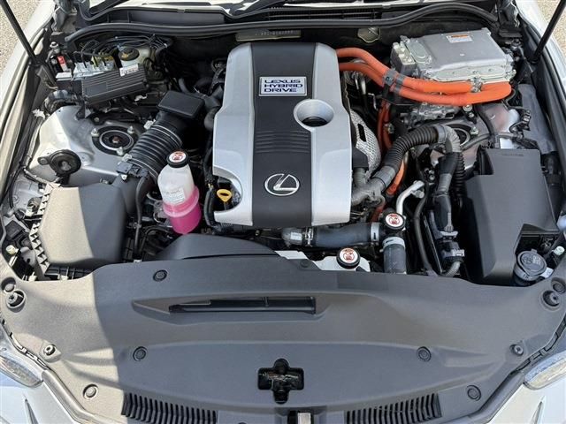 TOYOTA LEXUS IS300H 2017 Image 31