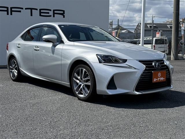 TOYOTA LEXUS IS300H 2017 Image 31