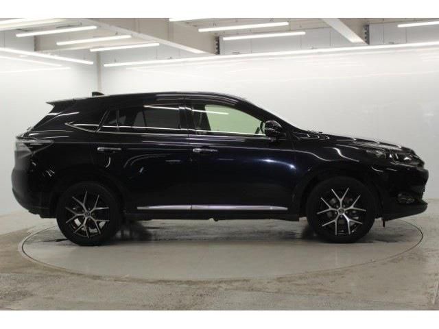 TOYOTA HARRIER 2WD 2017 Image 31