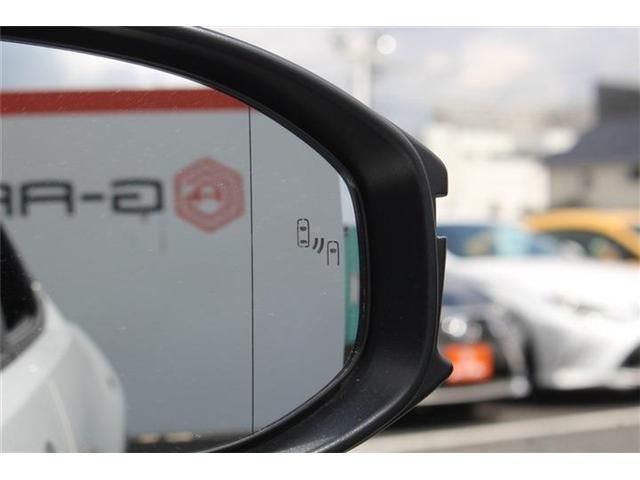 TOYOTA PRIUS PHV 2024 Image 31