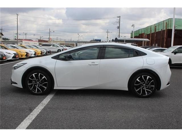 TOYOTA PRIUS PHV 2024 Image 31