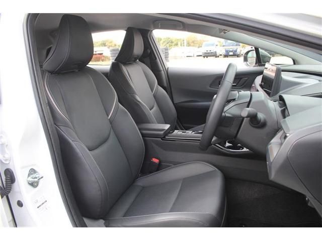 TOYOTA PRIUS PHV 2024 Image 31