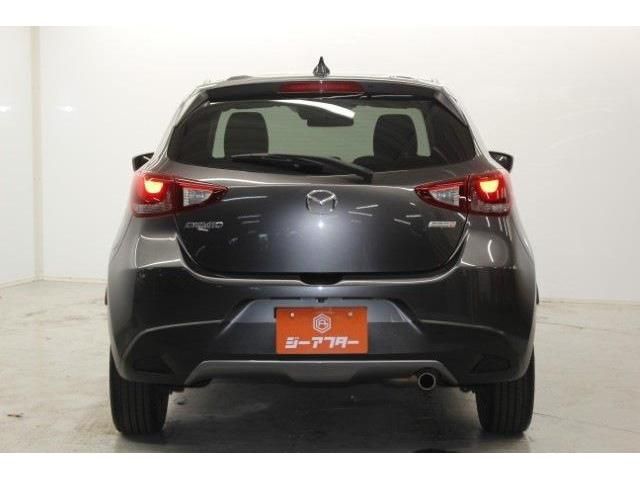 MAZDA DEMIO 2017 Image 31