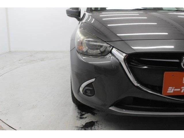 MAZDA DEMIO 2017 Image 31