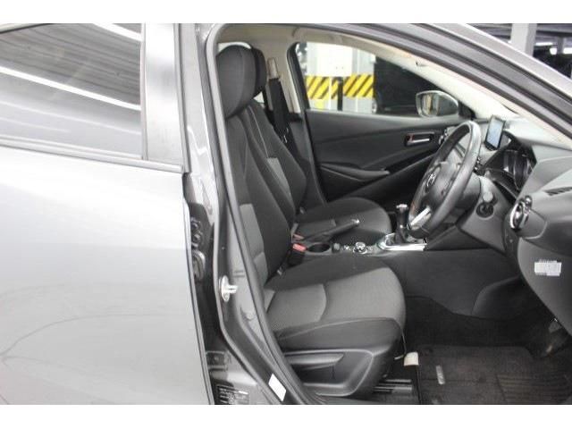 MAZDA DEMIO 2017 Image 31