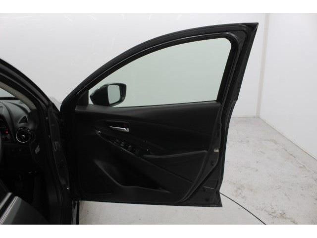 MAZDA DEMIO 2017 Image 31