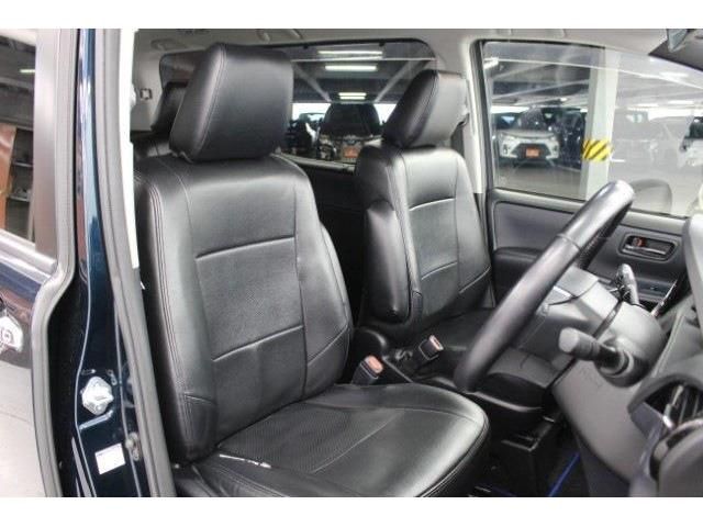 TOYOTA VOXY 2016 Image 31