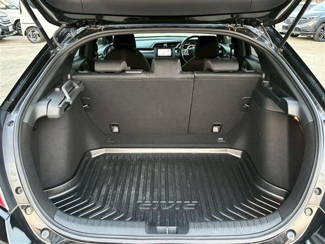 HONDA CIVIC HATCHBACK 2019 Image 31