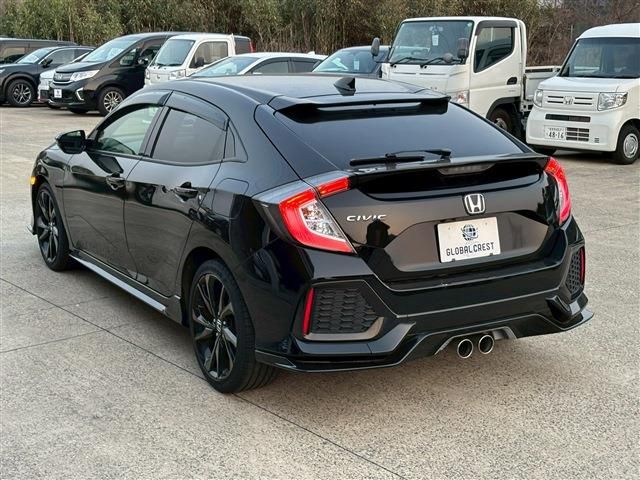HONDA CIVIC HATCHBACK 2019 Image 31