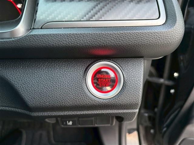 HONDA CIVIC HATCHBACK 2019 Image 31