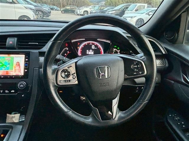 HONDA CIVIC HATCHBACK 2019 Image 31