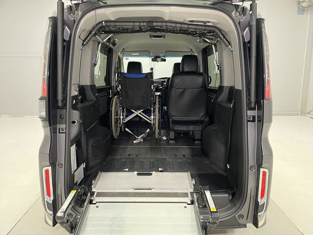 HONDA STEPWAGON SPADA 2017 Image 31