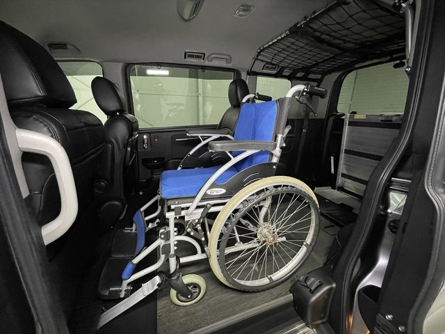 HONDA STEPWAGON SPADA 2017 Image 31