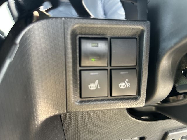 DAIHATSU TANTO CUSTOM 2021 Image 31