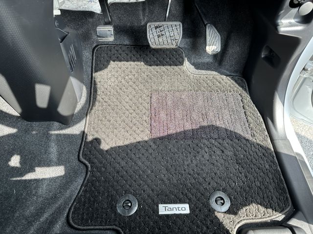 DAIHATSU TANTO CUSTOM 2021 Image 31
