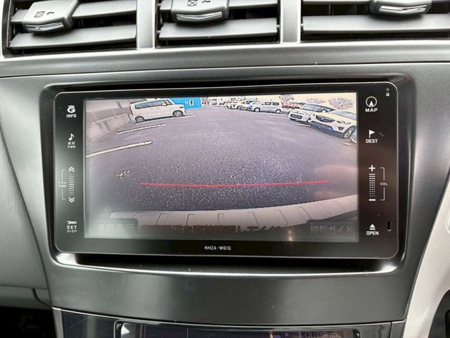 TOYOTA PRIUS ALPHA 2011 Image 31