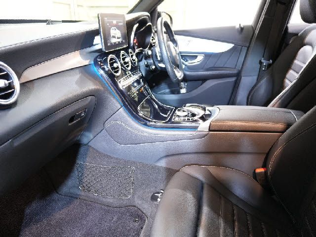 MERCEDES BENZ GLC CL 2017 Image 31