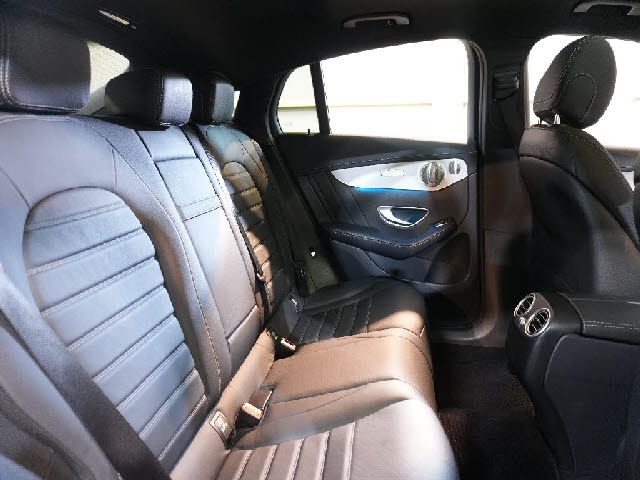 MERCEDES BENZ GLC CL 2017 Image 31