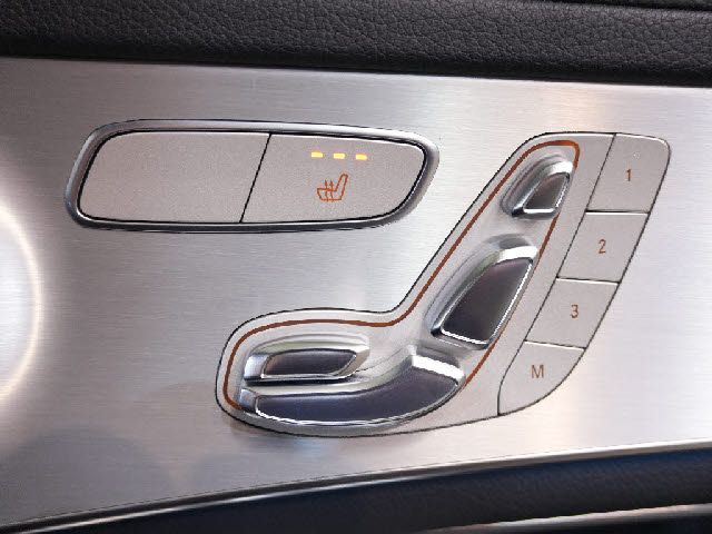 MERCEDES BENZ GLC CL 2017 Image 31