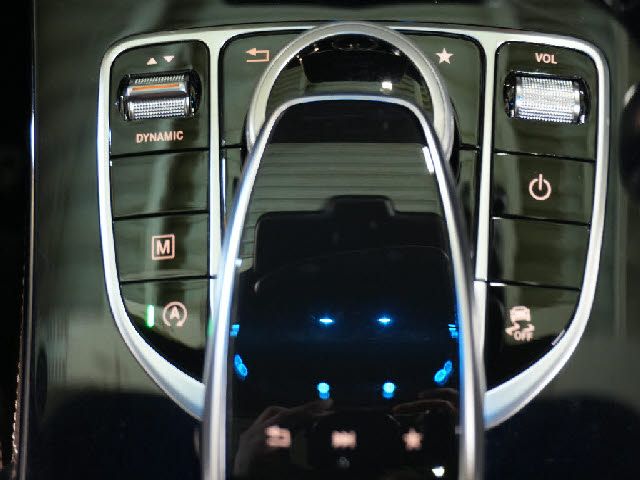 MERCEDES BENZ GLC CL 2017 Image 31