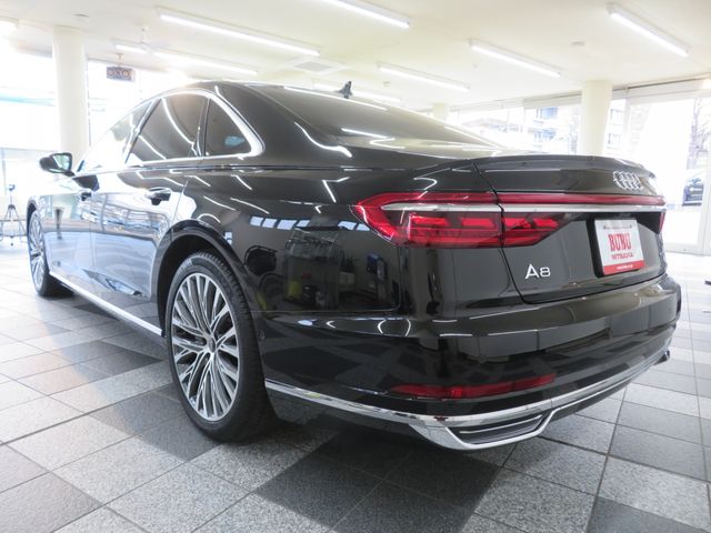 AUDI A8 2021 Image 31